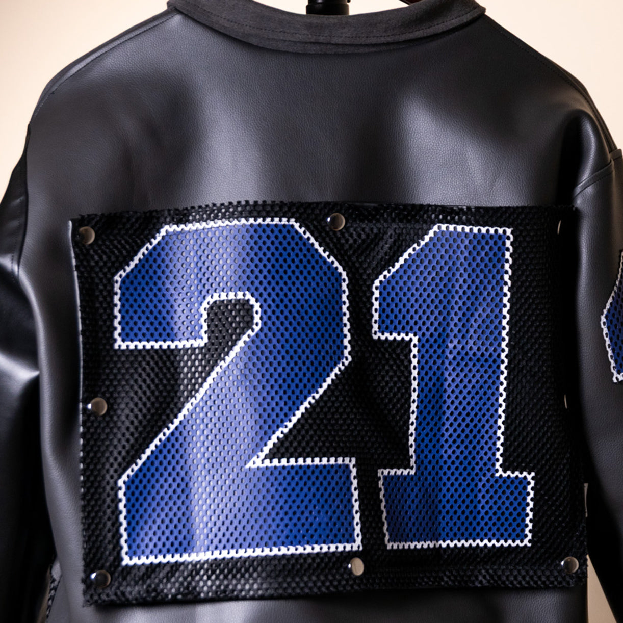 Round21 x YVSEFI "Creative Mind" drop